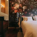 The Felix 10 Bed & Breakfast 4*