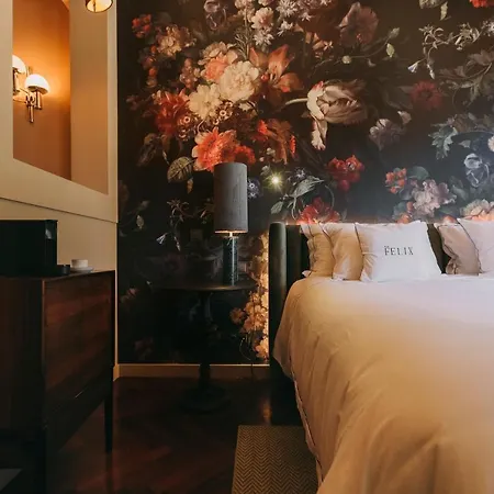 The Felix 10 Bed & Breakfast *
