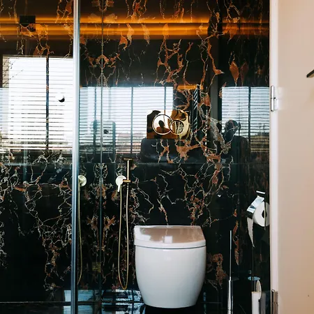 The Felix 10 Oda ve Kahvaltı 4*