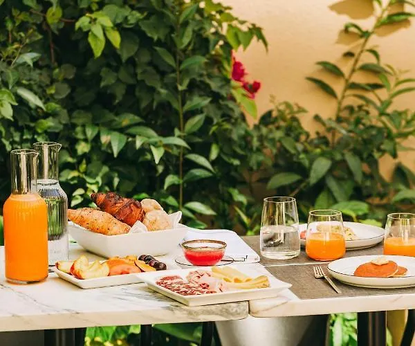 The Felix 10 Couette-café 4*