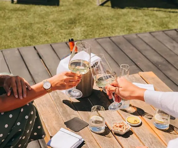 The Felix 10 Couette-café