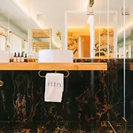 The Felix 10 Bed & Breakfast Lisbon